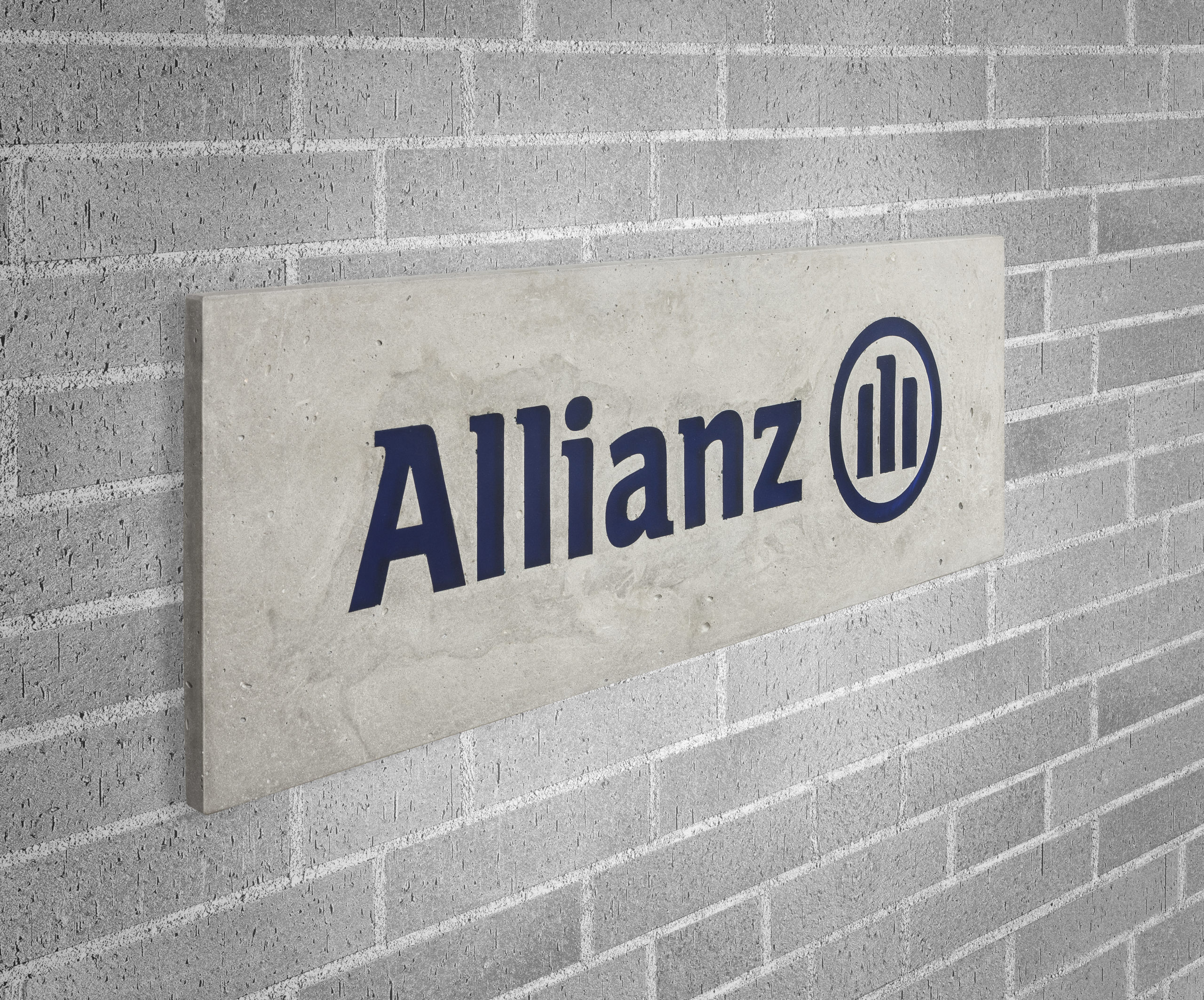 Leuchtwerbung Werbeschild Stilhand Beton Feinbeton unbeleuchtet Allianz Allianz