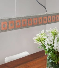 Hängeleuchte aus Beton | Stilhand | Fabricius | Quadratringe Kupfer